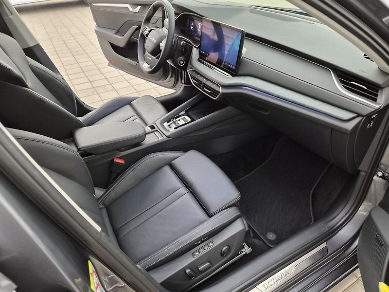 Škoda Octavia 1.5 TSi Exclusive Selection - fotka 23 z 29