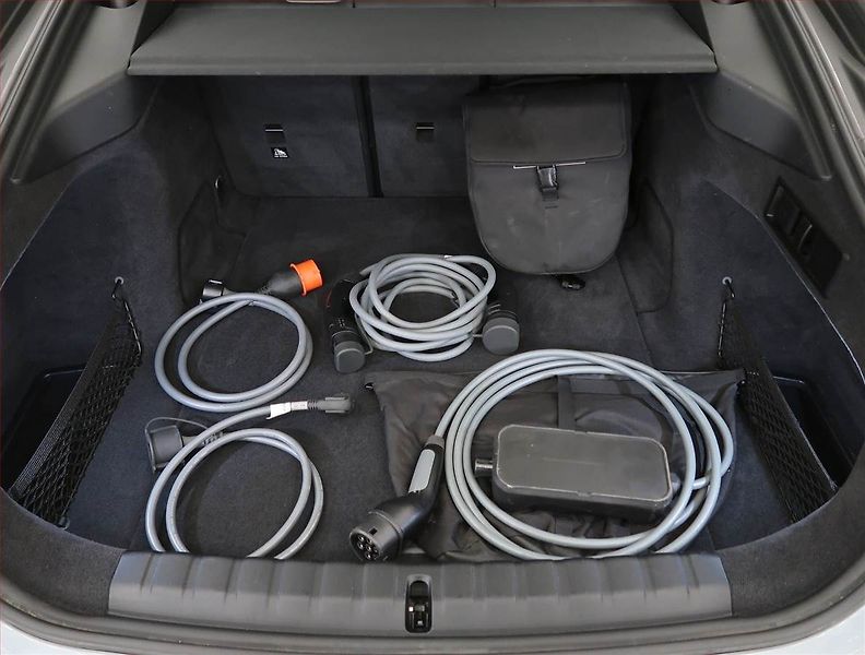 BMW i4 (2022) M50, SoH 88% - fotka 34 z 34
