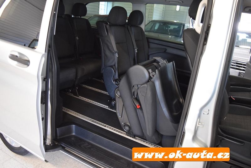 Mercedes-Benz Vito 114 CDI LONG 8 MÍST TOURER - fotka 14 z 49