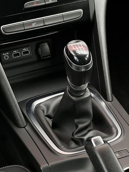 Renault Mégane 1.3TCe 103kW Business DPH - fotka 11 z 21