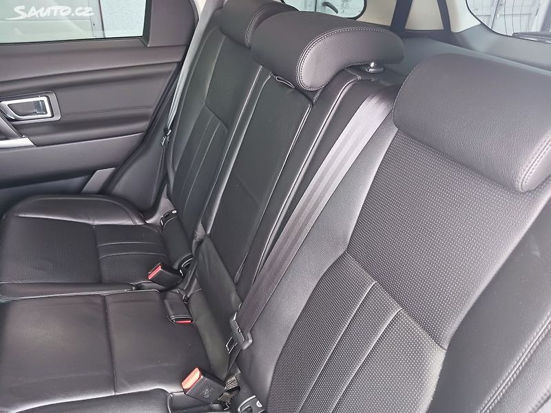 Land Rover Discovery Sport 2.0 HSE 180AUT. - fotka 39 z 43
