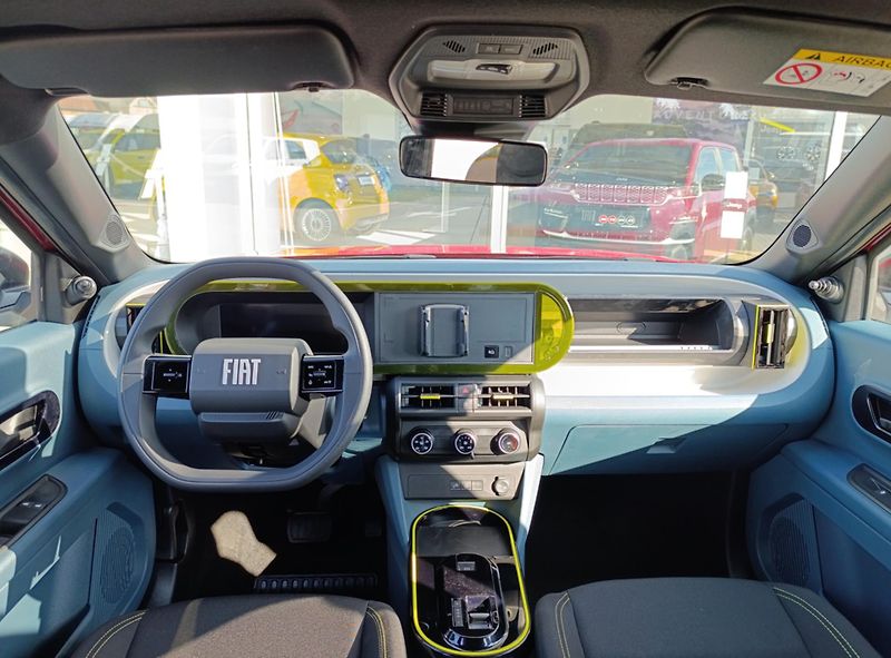 Fiat Grande Panda (2025) 1,2   Turbo Hybrid 110k eDCT - fotka 12 z 15