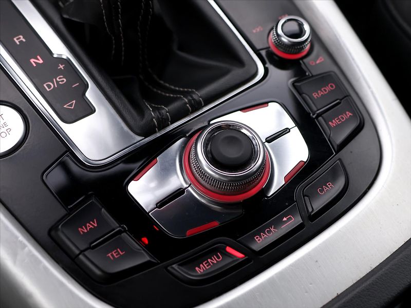 Audi Q5 3.0 TDI 180kW Quattro S-Tronic - fotka 28 z 38