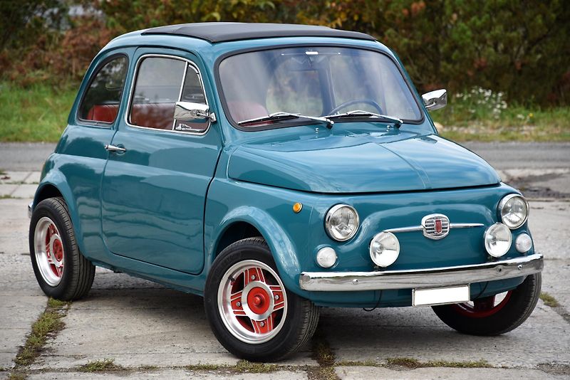 Fiat 500 (1971) 110 F BERLINA 650 ccm - fotka 1 z 33
