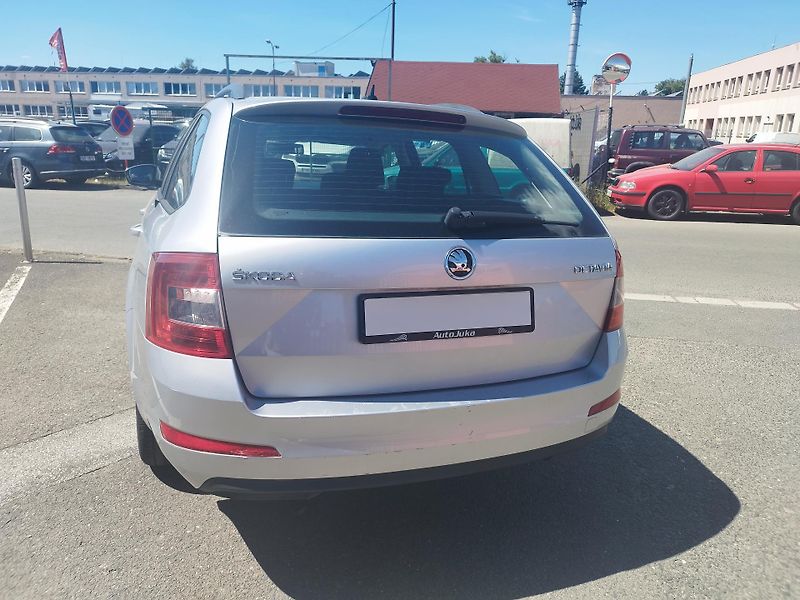 Škoda Octavia III.1.6TDI,volat-608 081 843 - fotka 4 z 16