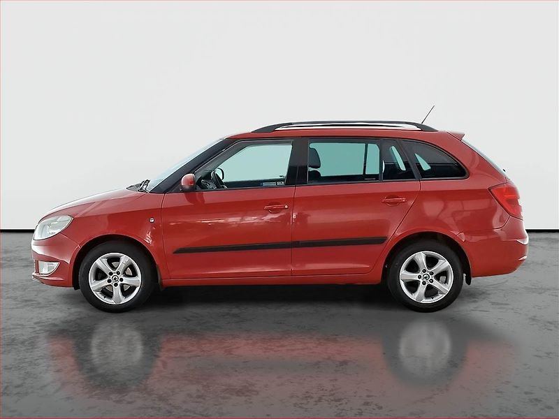 Škoda Fabia (2012) Elegance 1.2 TSI, Tempomat - fotka 3 z 15