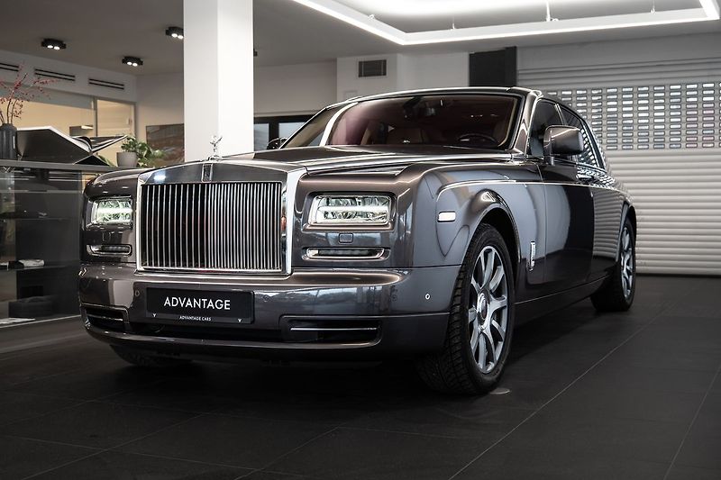 Rolls-Royce Phantom 360/Vyhřívaná sedadla - fotografie inzerátu