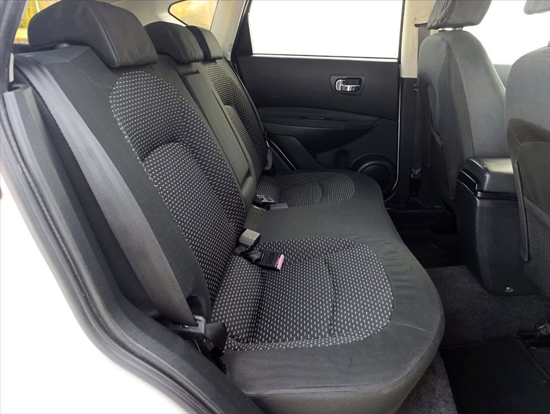 Nissan Qashqai 1,5 DCi Navi Kamera Panorama - fotka 24 z 31