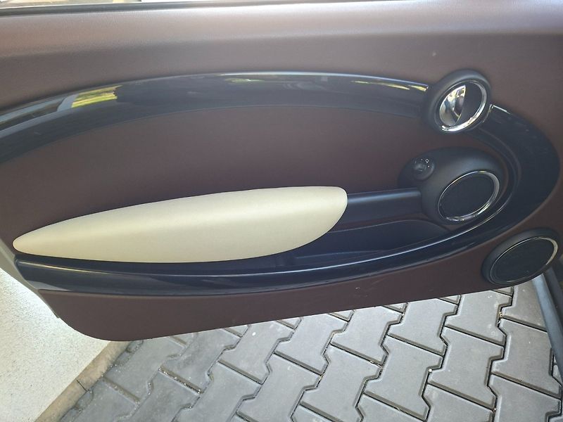Mini Clubman (2009) 1.6i 88kW -VYHŘ.SED.-P.SENSORY - fotka 22 z 32