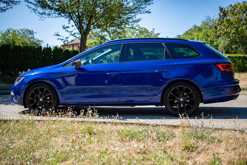 Seat Leon (2019) Koupeno nové v ČR / 1. maj. - fotka 4 z 21