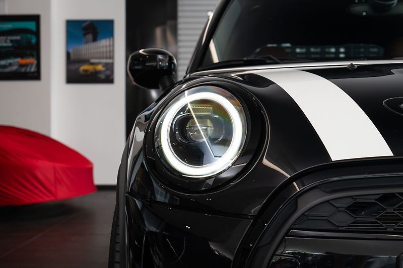 Mini Cooper S - fotka 19 z 21