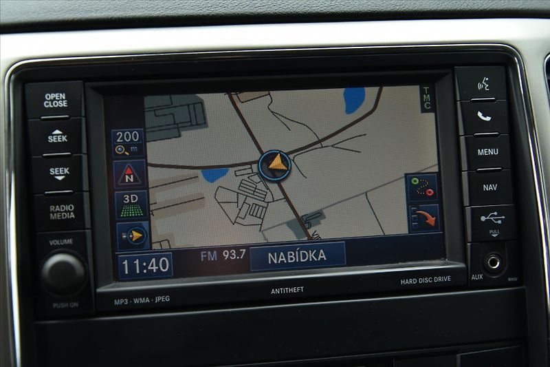 Jeep Grand Cherokee 3.0CRD 177kW AWD LIMITED TAŽNÉ - fotka 22 z 28