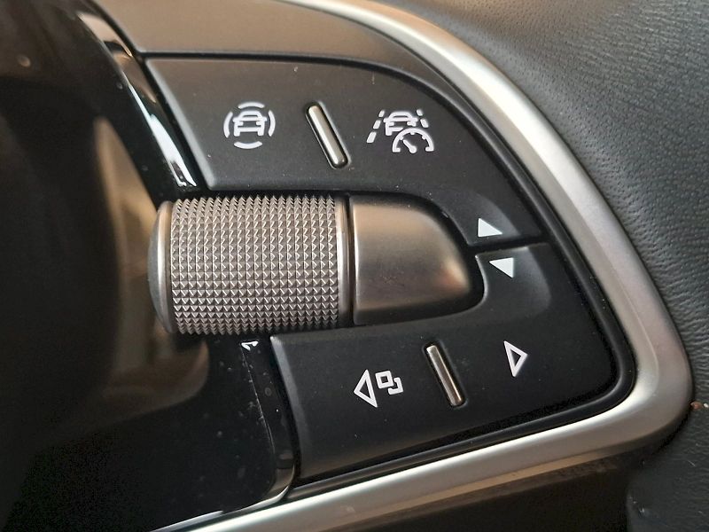 Škoda Karoq (2024) SEL TS 110/1.5 A7F - fotka 48 z 52