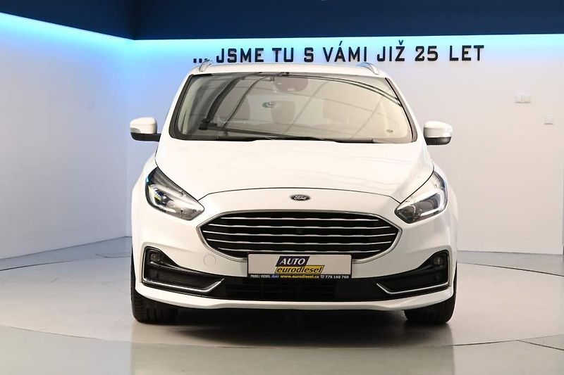 Ford S-MAX (2020) 2.0 140 KW LED SONY ACC 8AT EC - fotka 3 z 37