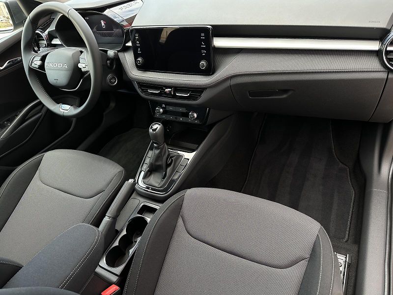 Škoda Fabia 1.0TSi 95PS Selection LED V.Co - fotka 32 z 34