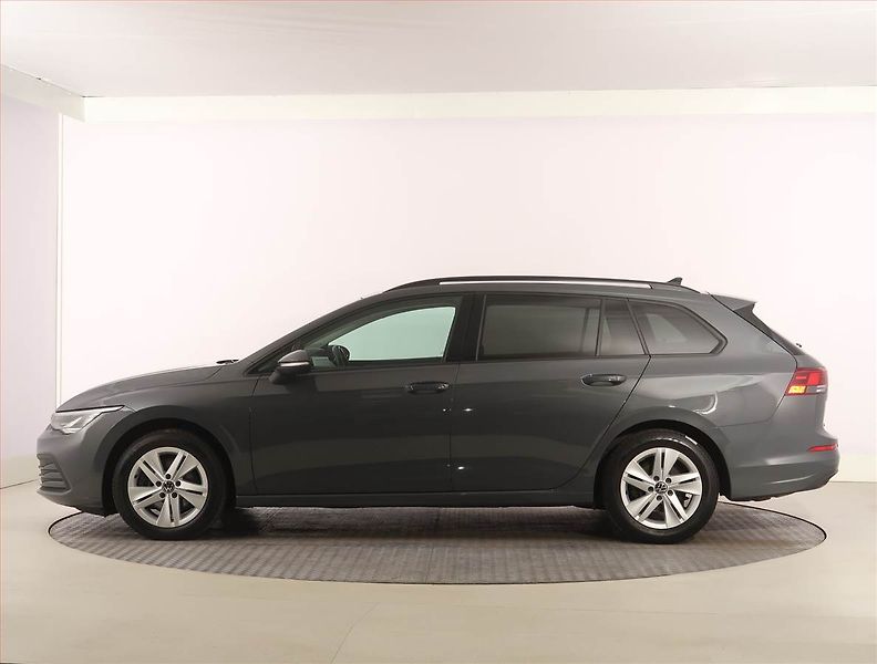 Volkswagen Golf (2023) Life 2.0 TDI, Automat - fotka 3 z 23