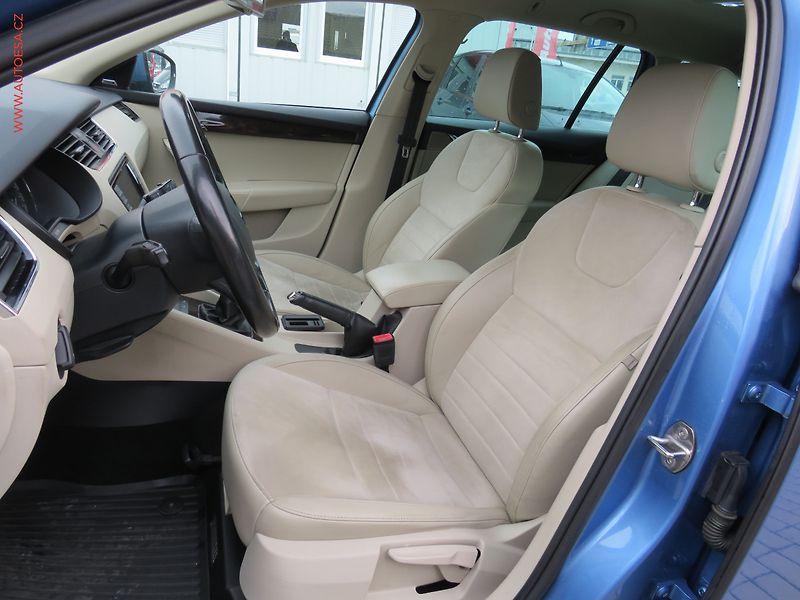 Škoda Octavia (2013) 2.0TDi, Elegance, bixen, navi - fotka 9 z 36