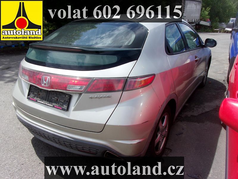 Honda Civic (2006) VOLAT 602 696115 - fotka 4 z 8