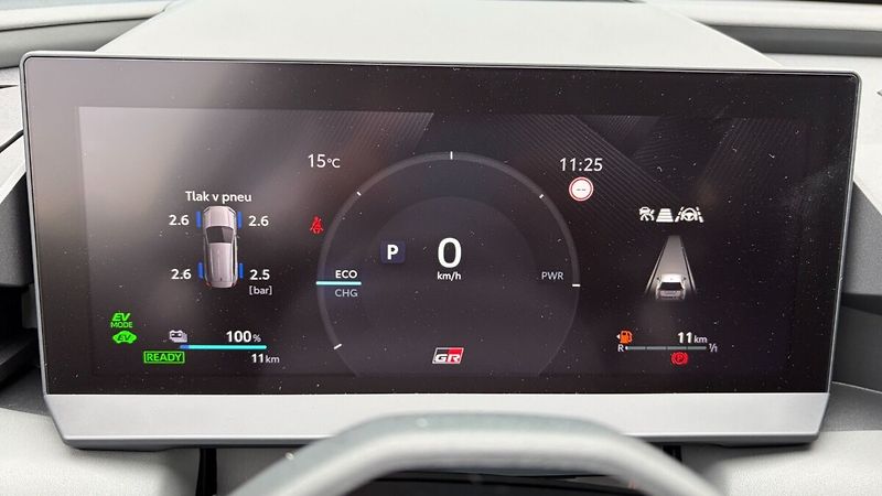 Toyota RAV4 4x4 PHEV GR Sport - fotka 20 z 23