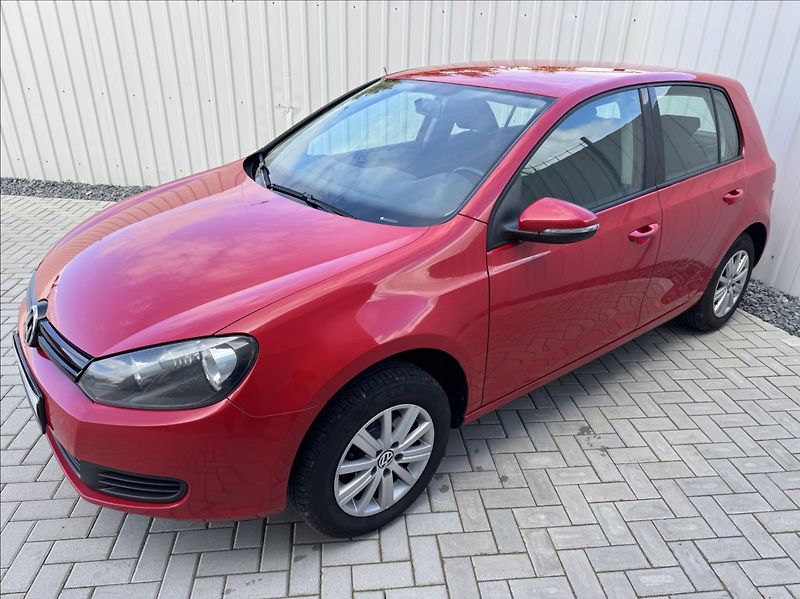 Volkswagen Golf 1,4 i 16V TRENDLINE 1.maj. ČR - fotka 5 z 50