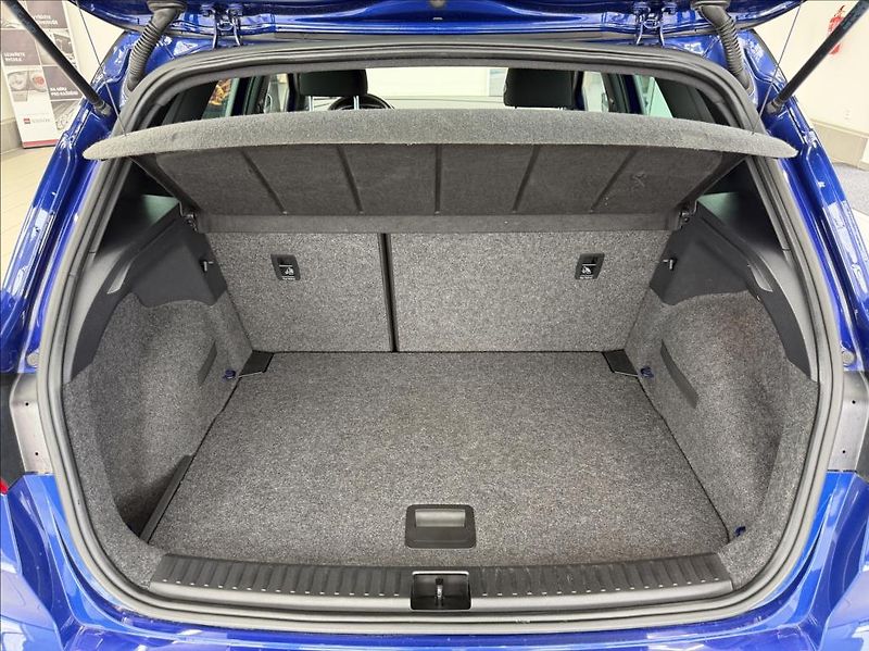 Seat Arona 1,0 i, FR Edition,tažné,temp. - fotka 31 z 34
