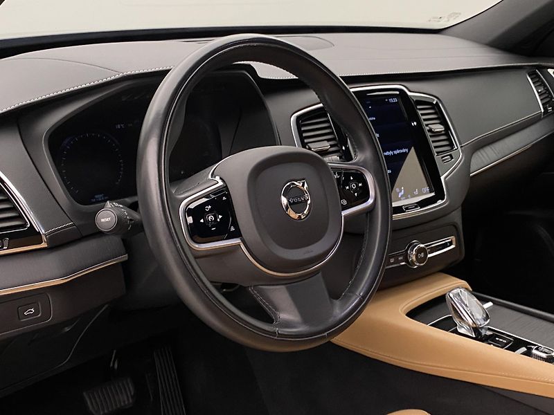 Volvo XC90 B5 AWD INSCRIPTION AUT CZ - fotka 19 z 48