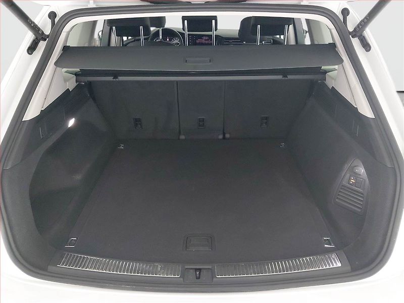 Volkswagen Touareg (2021) 3.0 TDI - fotka 14 z 22