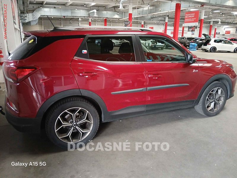 SsangYong Korando (2021) 1.5T-GDi 4x4, 2.maj,ČR, AT - fotka 2 z 3