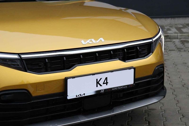 Kia K4 s motorem 1.6 turbo.