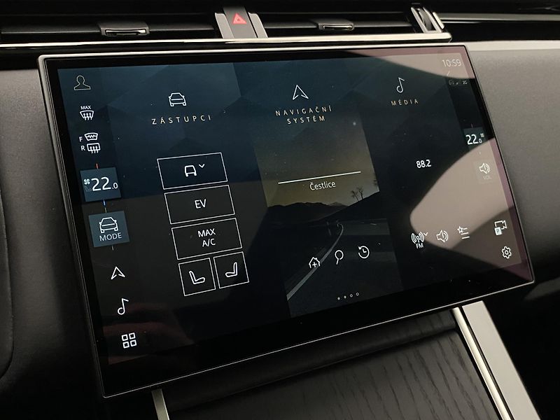 Land Rover Range Rover Velar P400e DYNAMIC HSE REZERVACE - fotka 33 z 47