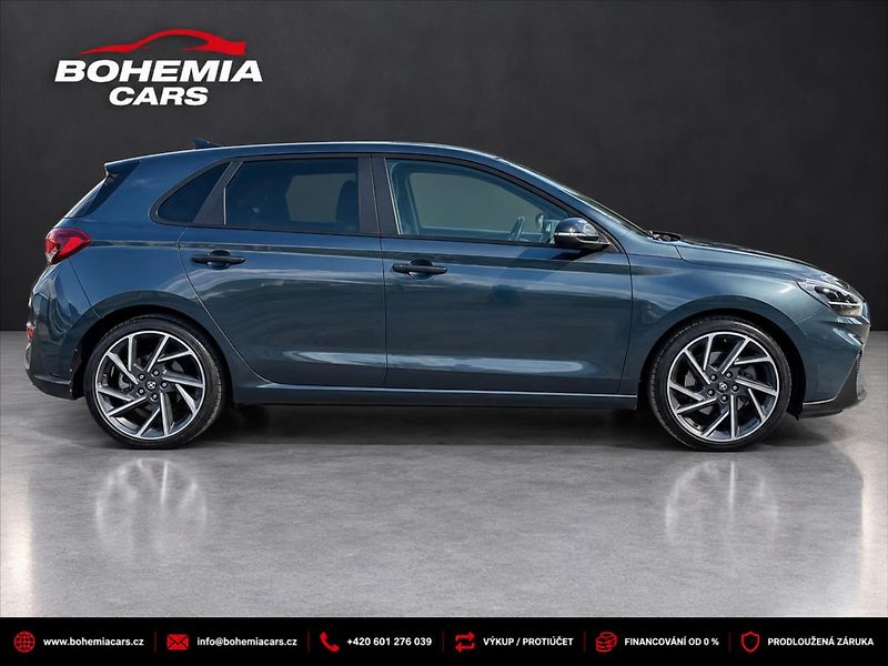 Hyundai i30 1,5 1.5 T-GDI MildH N-Line DCT - fotka 8 z 10