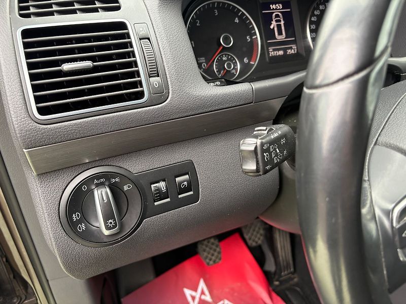 Volkswagen Touran 1.6TDI, 77kW, Tažné - fotka 13 z 28