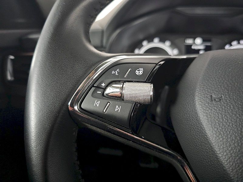 Škoda Scala (2023) 1.0TSI 70kW STYLE PLUS TAŽNÉ N - fotka 21 z 26