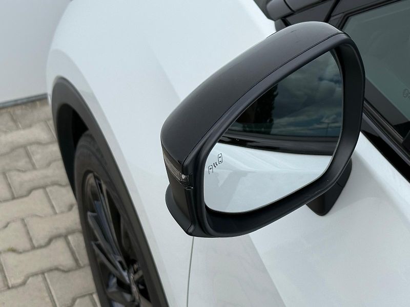 Toyota C-HR 2,0 HEV e-CVT GR Sport - fotka 27 z 30