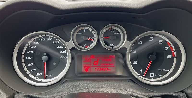 Alfa Romeo MiTo 1,4 i,77kW,Po servisu - fotka 14 z 21