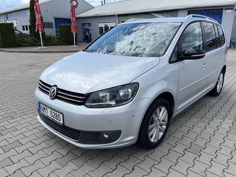 Volkswagen Touran (2012) 1.6 TDi - fotka 2 z 14