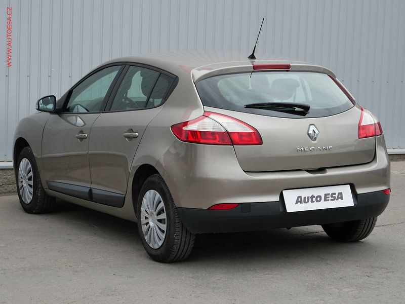Renault Mégane (2009) 1.6SCe, ČR, AC - fotka 6 z 15