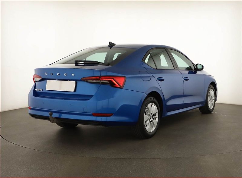 Škoda Octavia (2023) 1.0 TSI, ČR,1.maj, Serv.kniha - fotka 5 z 16