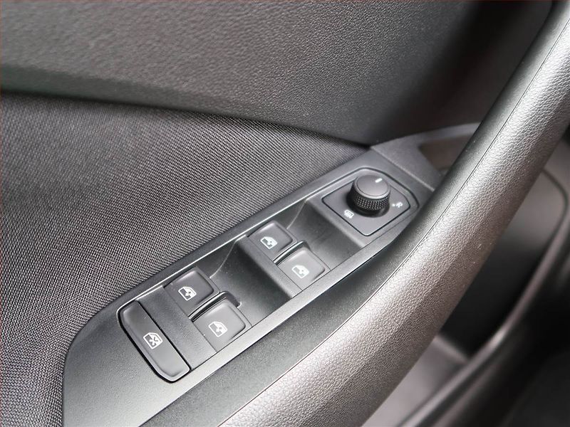 Škoda Kamiq (2026) Drive 1.0 TSI - fotka 17 z 17