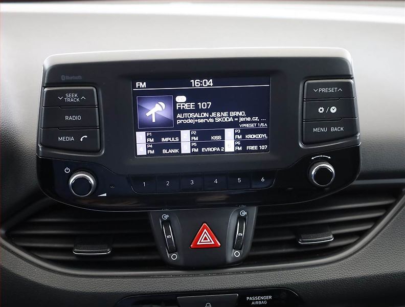Hyundai i30 (2017) 1.6 CRDi, Tempomat - fotka 14 z 17