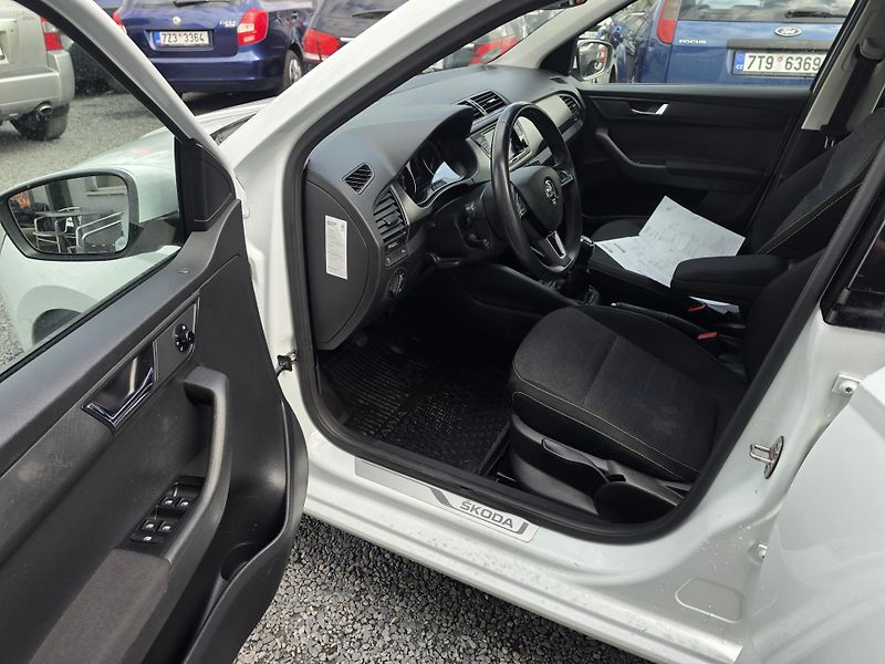 Škoda Fabia 1.0 TSI 81kw Solei - fotka 15 z 16