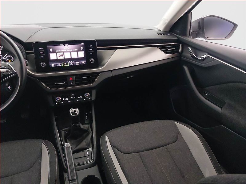 Škoda Scala (2022) Style 1.0 TSI, Serv.kniha - fotka 8 z 18
