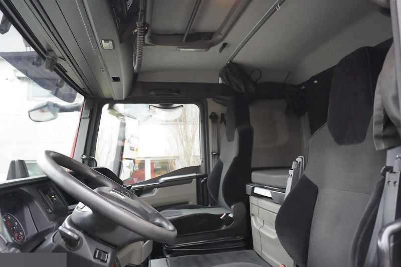 MAN TGS (2022) 26.430 6x4 tahač EURO 6 - fotka 15 z 24