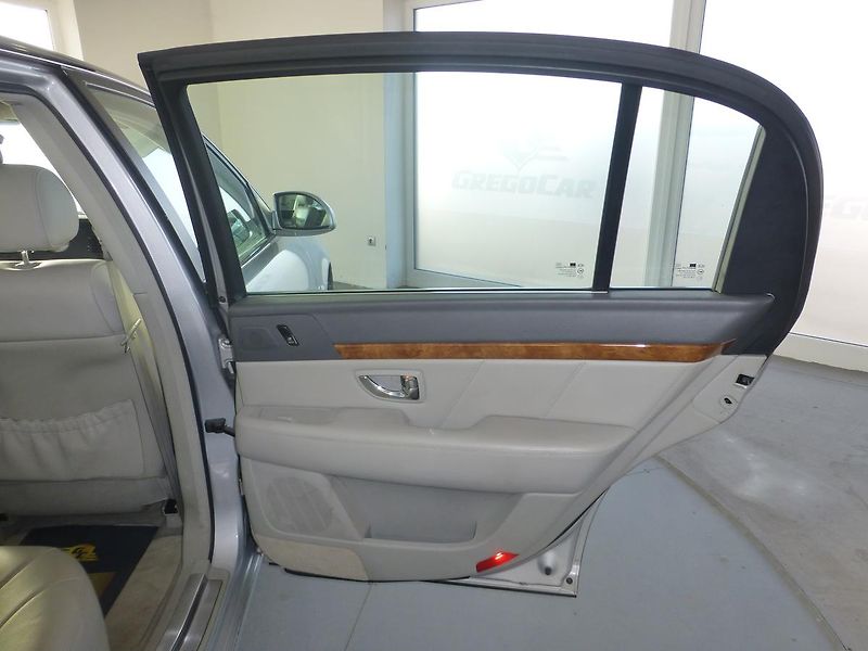 Kia Opirus (2006) 3,5i V6-149KW*VYHŘ.S*ALU**+LPG - fotka 21 z 26