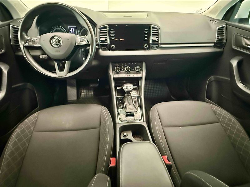 Škoda Karoq 2,0 TDI AMBITION 4X4 AT - fotka 9 z 15