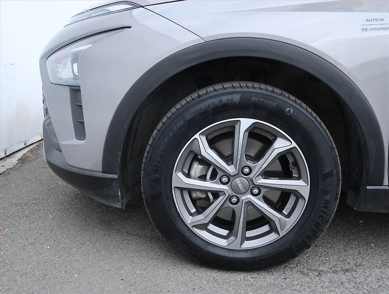 Hyundai Bayon (2022) Comfort Club 1.2 i, Serv.kniha - fotka 14 z 19