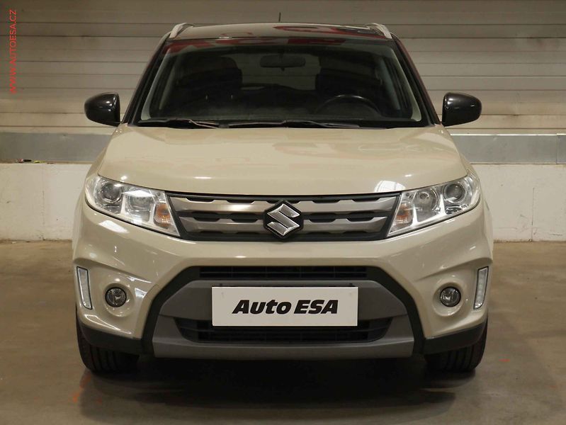 Suzuki Vitara (2016) 1.6 DDIS, Navi, AC - fotka 2 z 20