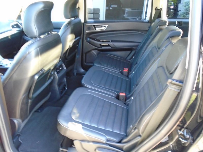 Ford Galaxy 2.5 Duratec FHEV Vignale 7Míst - fotka 18 z 47