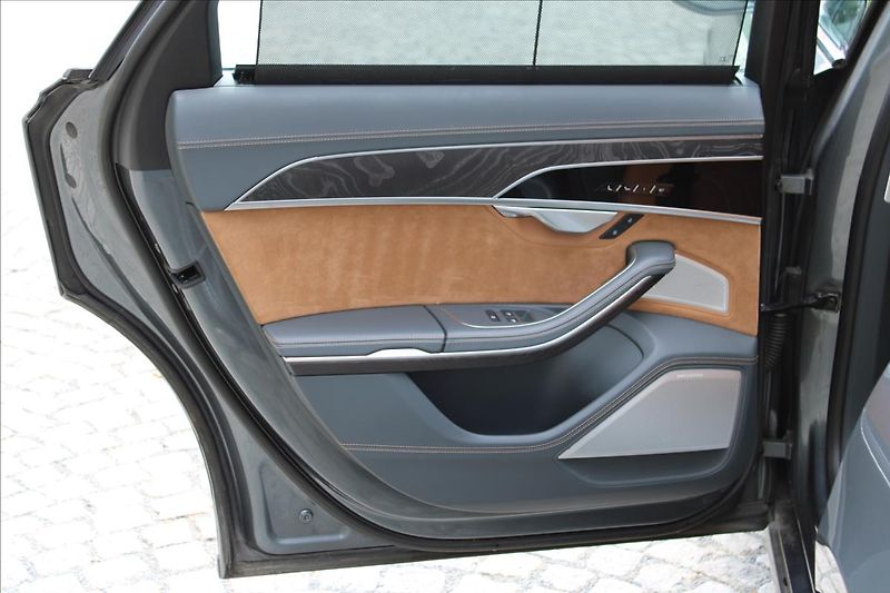 Audi A8 60 TDI V8 Q/TOP-VÝB/DPH - fotka 37 z 48