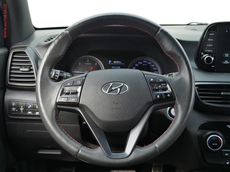 Hyundai Tucson (2019) 2.0CRDi 4x4, 1.maj,ČR, N - fotka 14 z 25